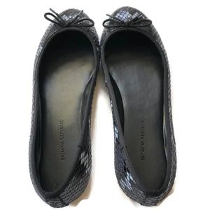 Banana Republic Size 7.5 Round Toe Ballet Flats